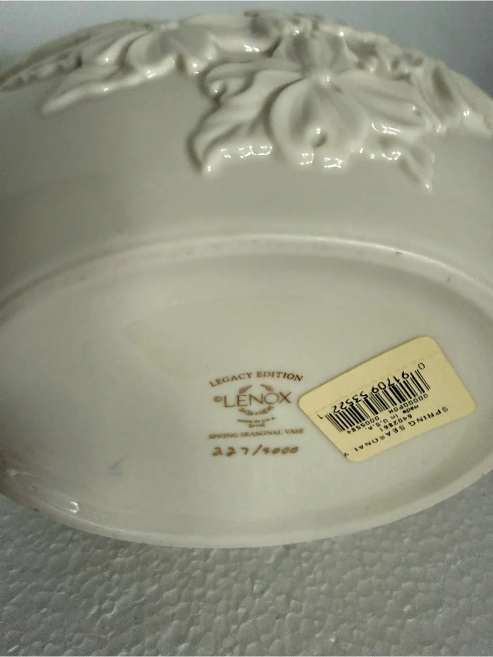 Lenox Vase Four Season Collection Spring Dove and Dogwood Tree Porcelain